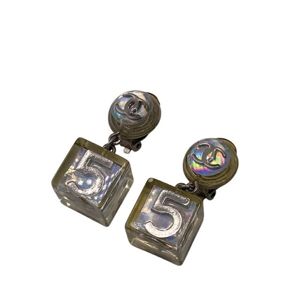 CHANEL Green Logo Earrings - Picture 1 of 16